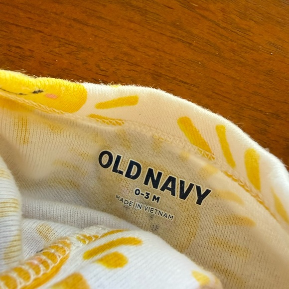 Old Navy Yellow Sun Print Kids Footie - Picture 2 of 2